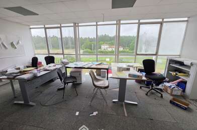 Bureau 8 pièces 749000 €