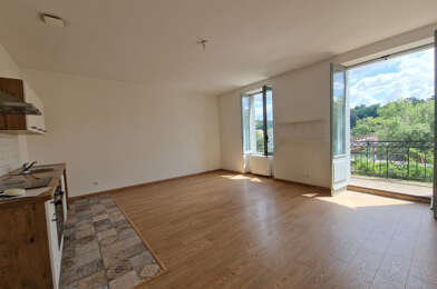 Appartement 3 pièces 855 €