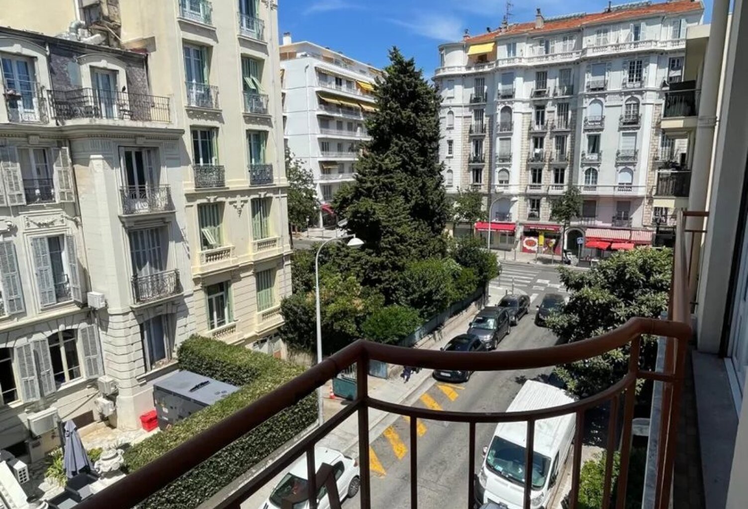3 Pièces traversant avec deux terrasses -a 5 min de la libératio — photo 1