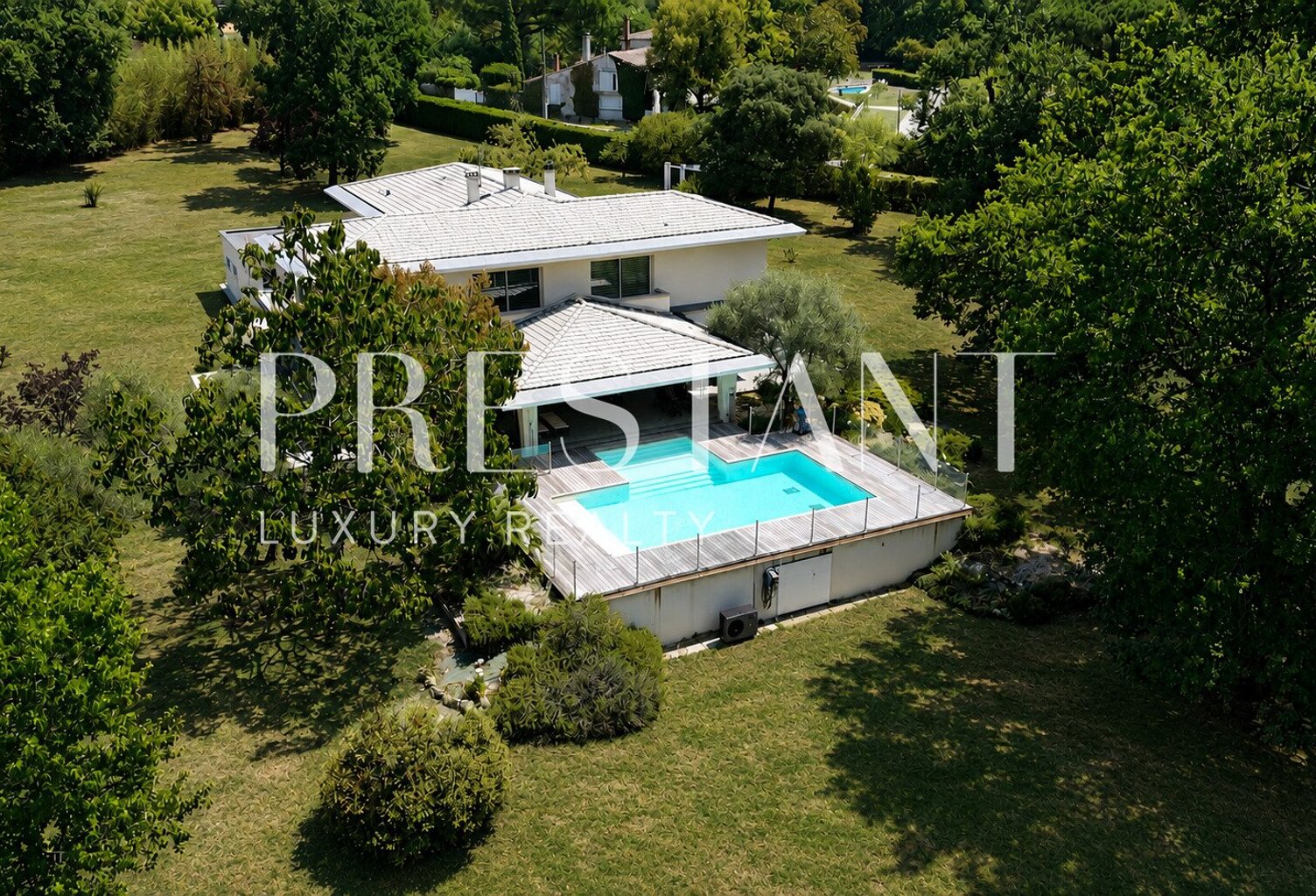 Maison — photo 1