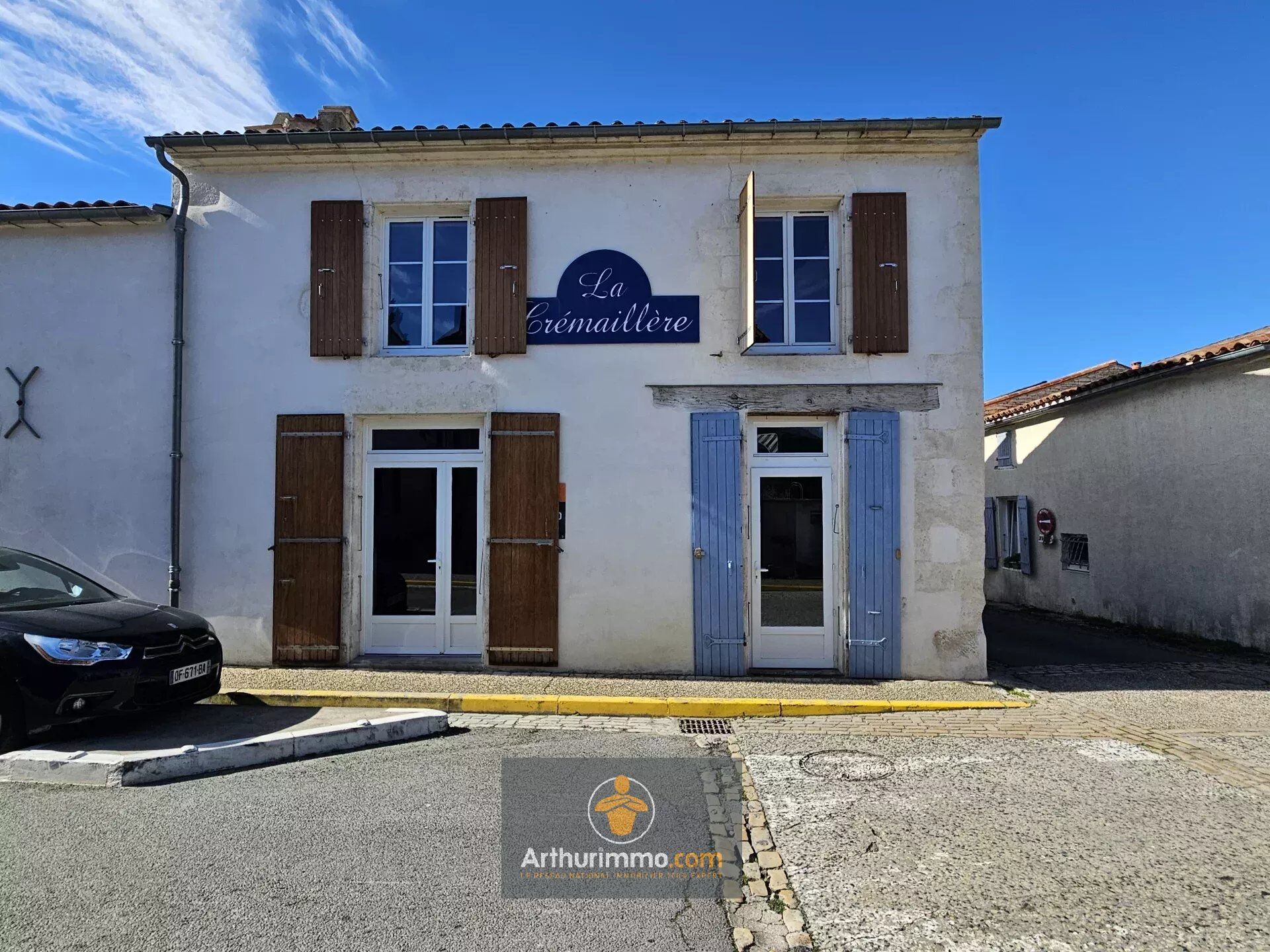 Maison 6 pièces 199 m² · à Courçon · 199 m² · 199 000 €