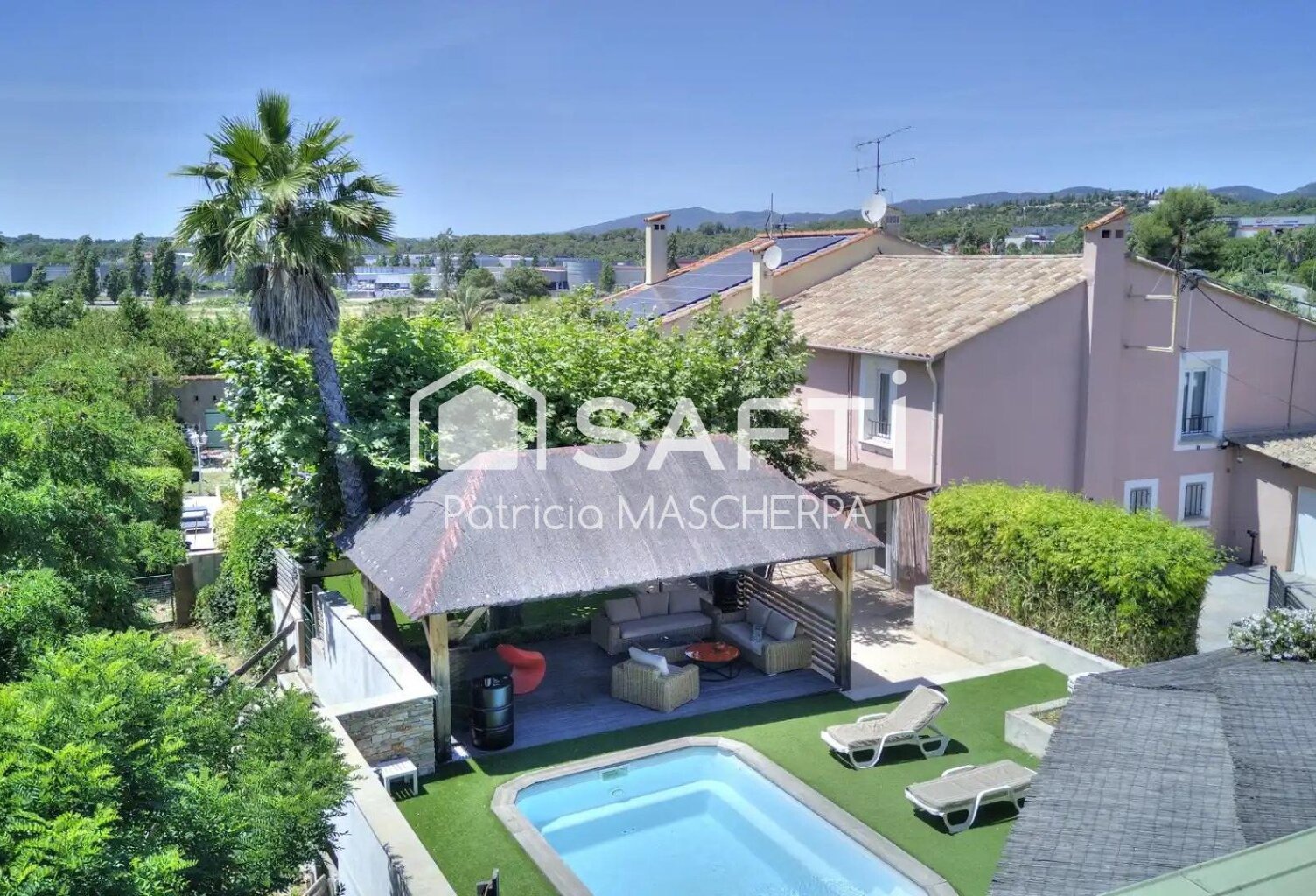 FREJUS JOLIE VILLA 3 CHAMBRES AVEC PISCINE POOL HOUSE JARDIN ET BOULODROME — photo 1