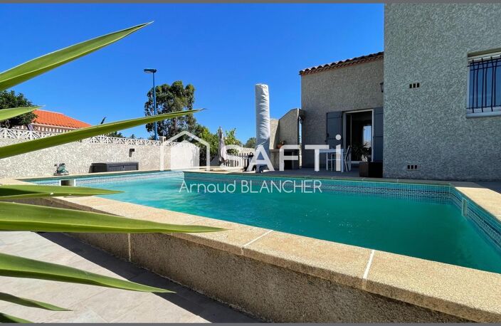 Villa avec piscine, trois chambres + bureau et garage. — photo 2