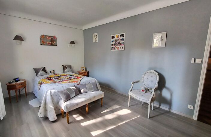 maison familiale avec 2500 m2 terrain construtible — photo 4