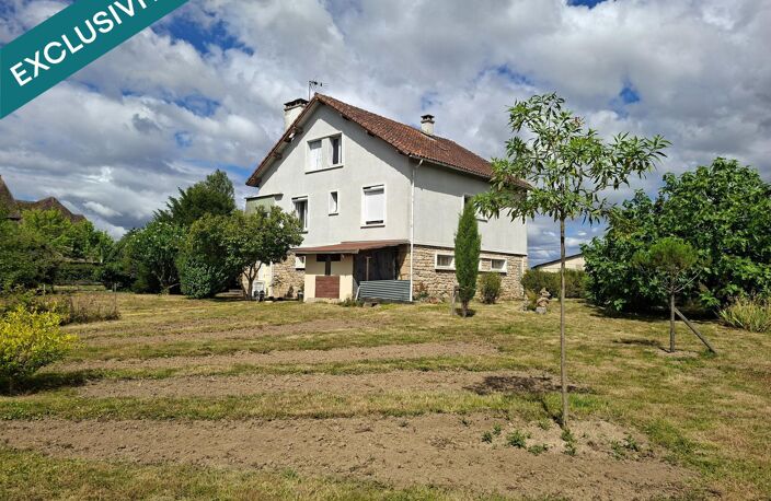 Idéalement située dans Lanuejouls sur l'axe Rodez/Villefranche de Rouergue proche de toutes commodités et transports dans le village de Lanuejouls. — photo 2