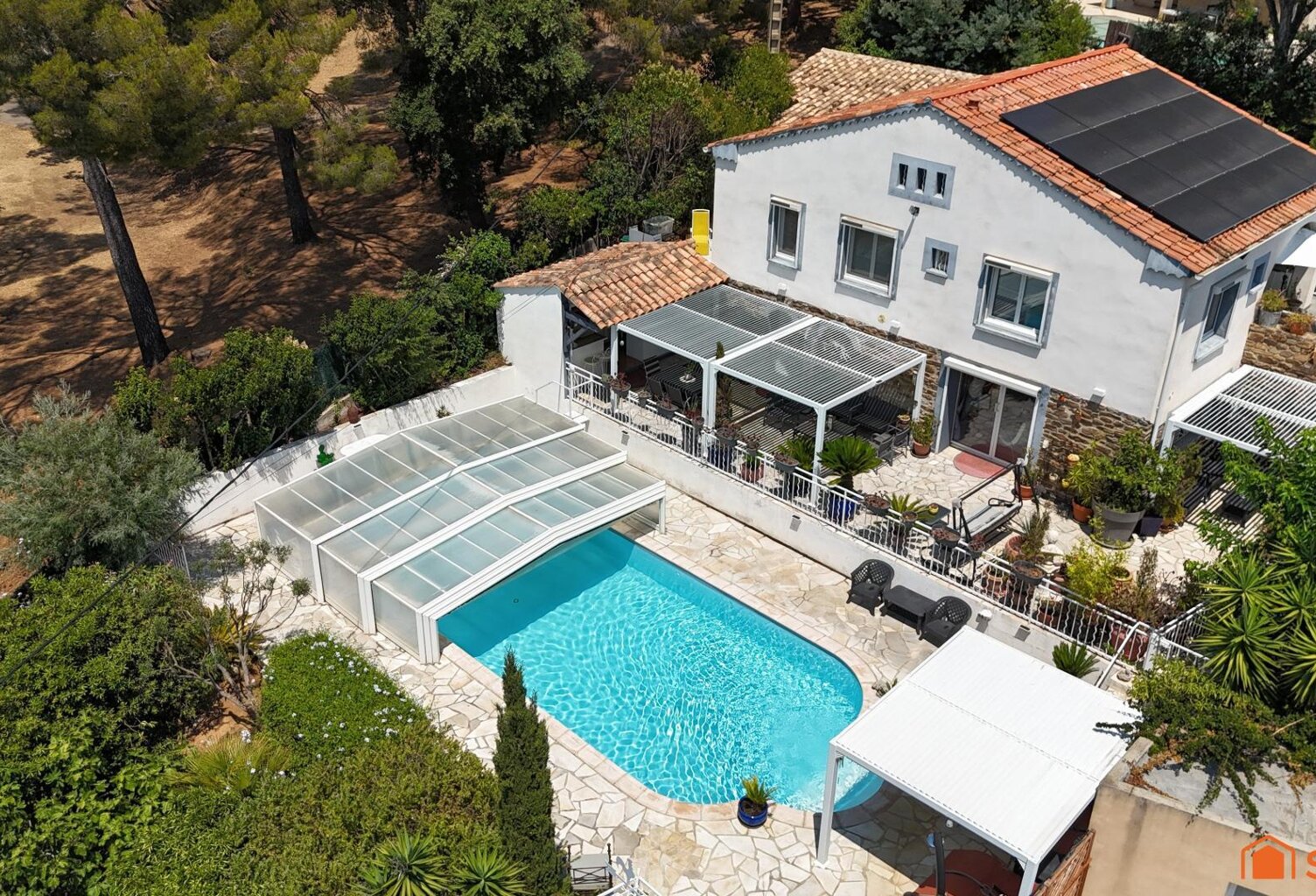 Maison de famille - Piscine - Grand garage - Possibilité 2 logements — photo 1