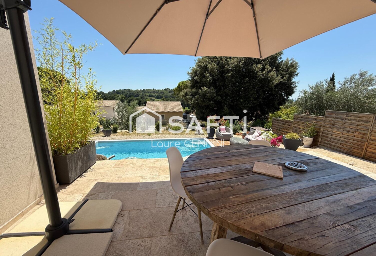Maison de plain-pied, très récente avec piscine — photo 1