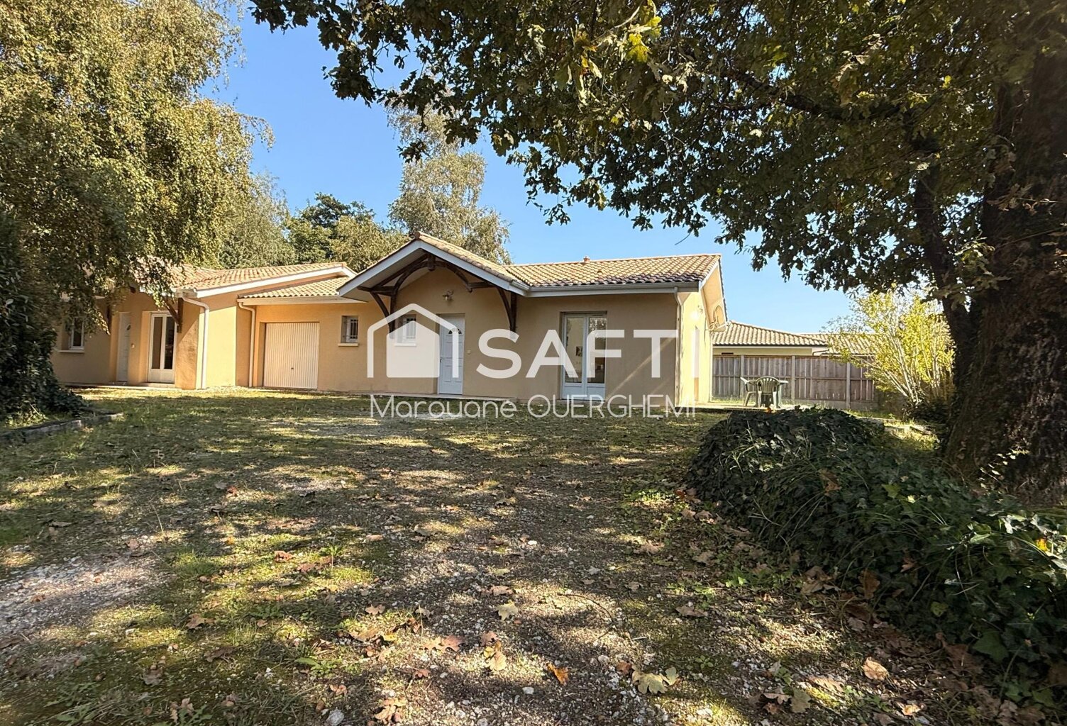 LACANAU ENSEMBLE IMMOBILIER AUX MULTIPLES POSSIBILITÉS SUR 895 M² DE TERRAIN — photo 1
