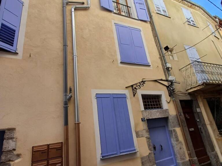 A saisir appartement au centre du village — photo 1