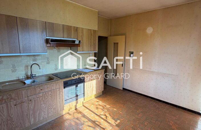 Belle maison de famille proche de toute commodité et un fort potentiel. — photo 4