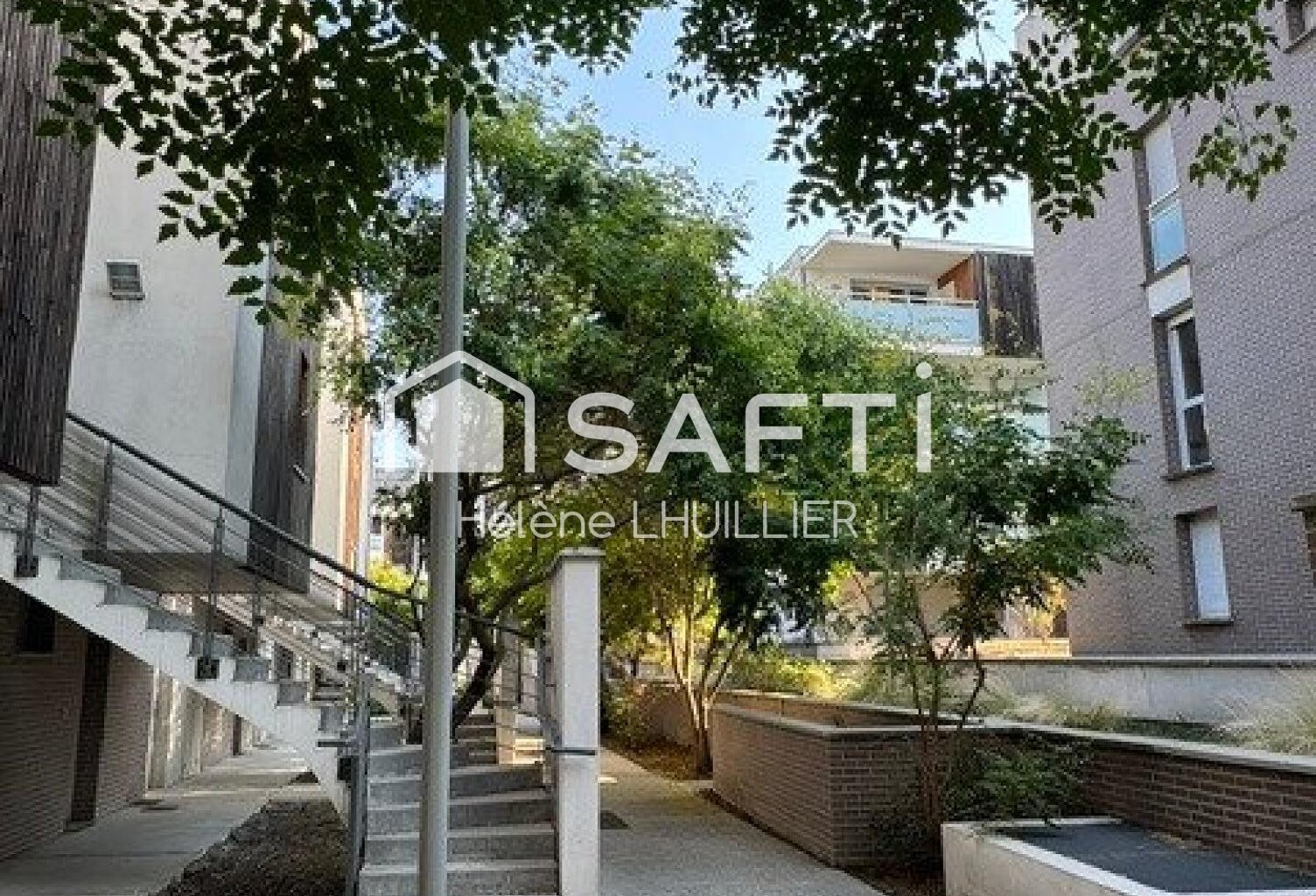 BORDEROUGE  T3 de 61M² - TERRASSE-PARKING SOUS SOL — photo 1