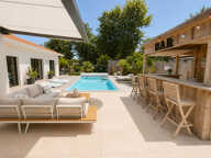 ARÈS   SUPERBE VILLA CONTEMPORAINE AVEC PISCINE ET DEPENDANC — photo 2