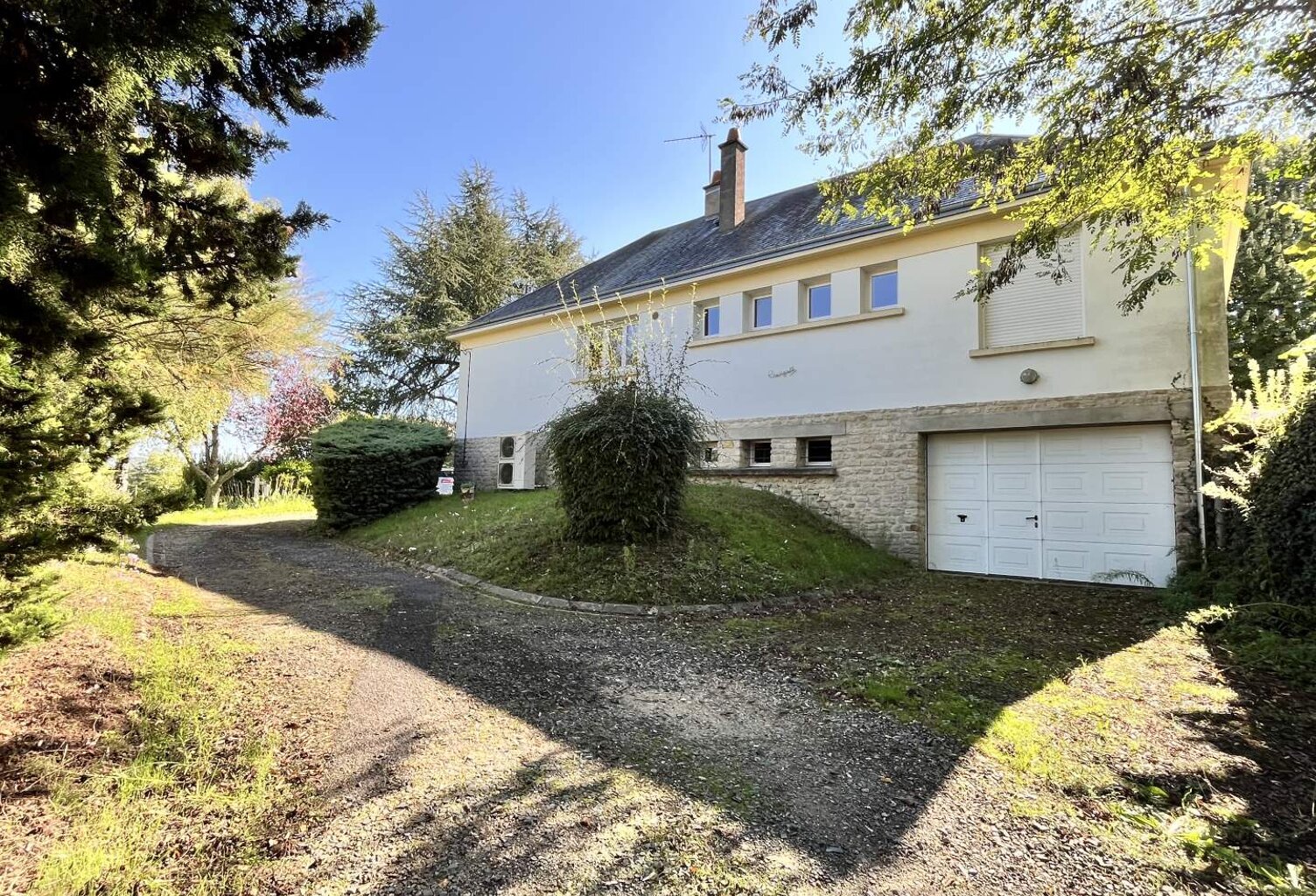 Vente maison 4 pièces 102 m² Loches (37600) — photo 1