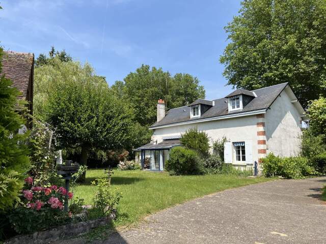 Maison 5 pièces 143 m² à Perrusson — photo du bien