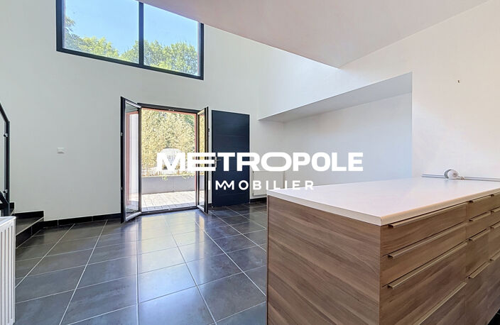 Duplex 4 pièces de 98 m2 avec terrasses et stationnements pr — photo 2