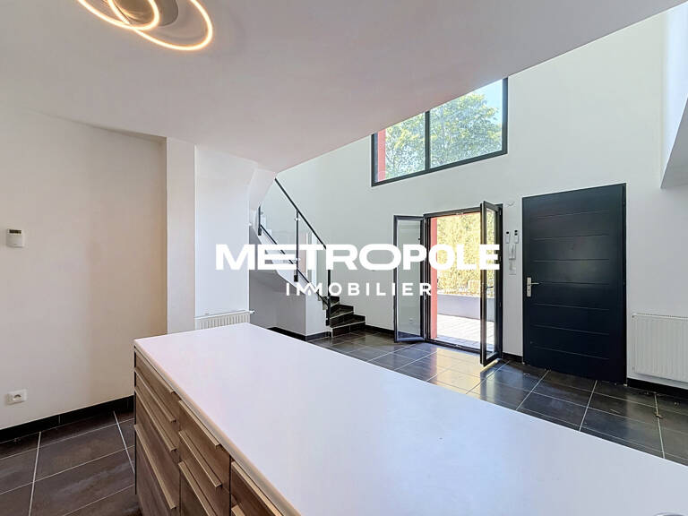 Duplex 4 pièces de 98 m2 avec terrasses et stationnements pr — photo 1