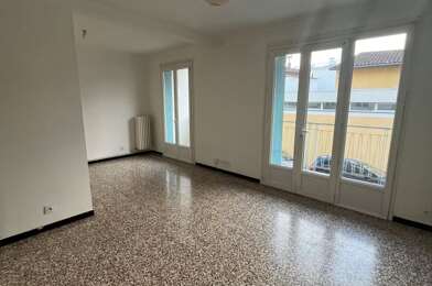 Appartement 3 pièces 739 €