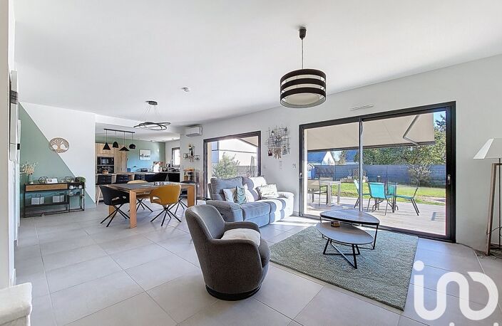 Vente Maison/villa 6 pièces — photo 2