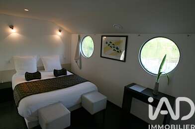 Immeuble  674000 €