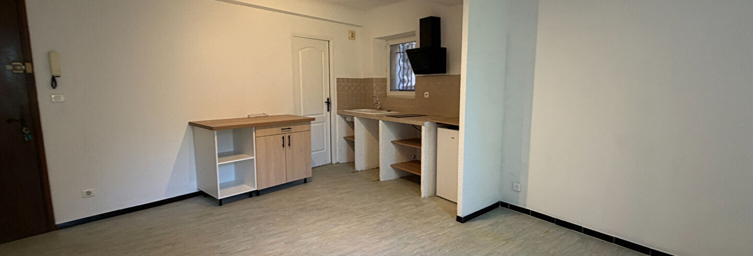 Appartement 1 Pièce 26 m² à louer à Roquebrune-sur-Argens (83520)