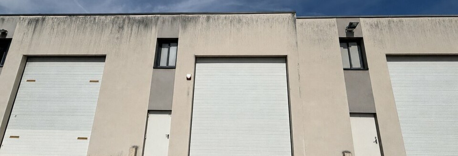 Commerce  369 m² à louer à Saint-Laurent-de-Mure (69720)
