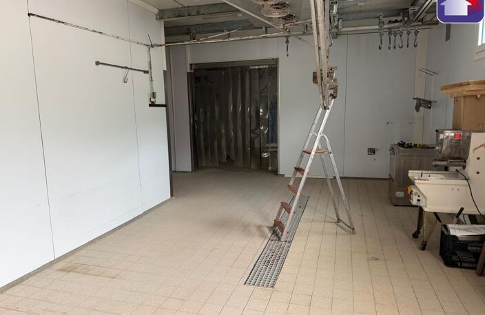 Vente local industriel  795 m² Ferrières-sur-Ariège (09000) — photo 3