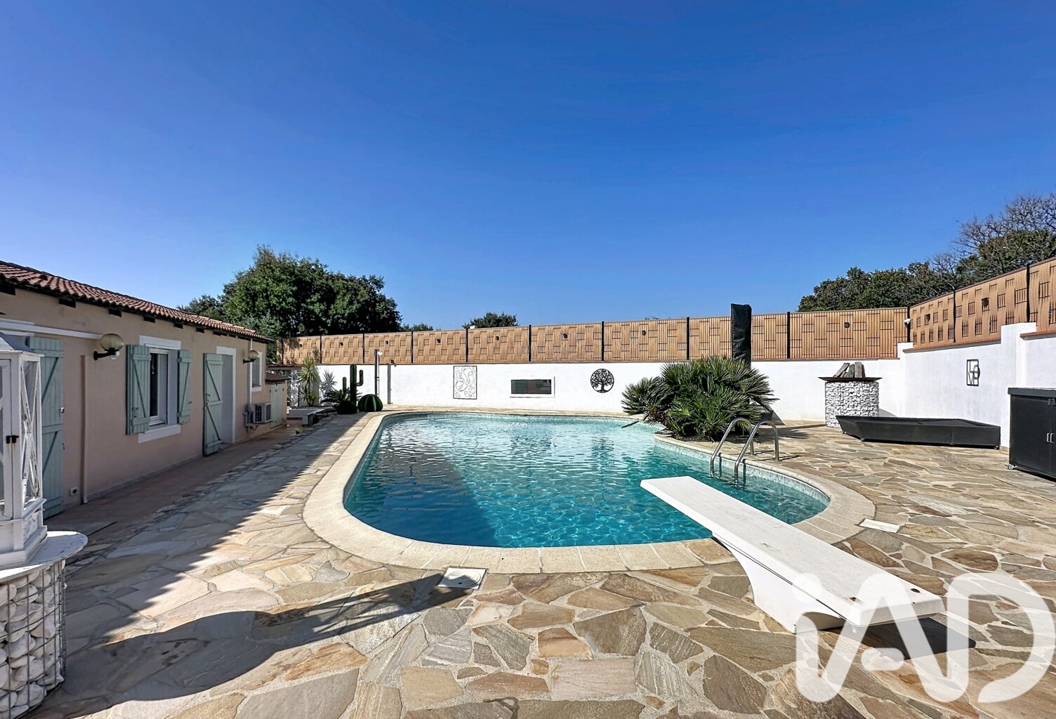 Vente Maison/villa 8 pièces — photo 1
