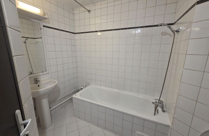 Appartement studio à SAINT DENIS — photo 5