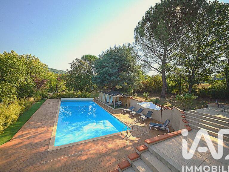 Vente Maison/villa 9 pièces — photo 1