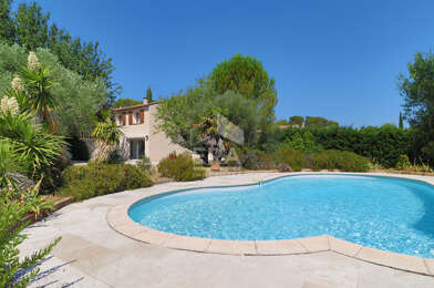 Maison 5 pièces 549000 €