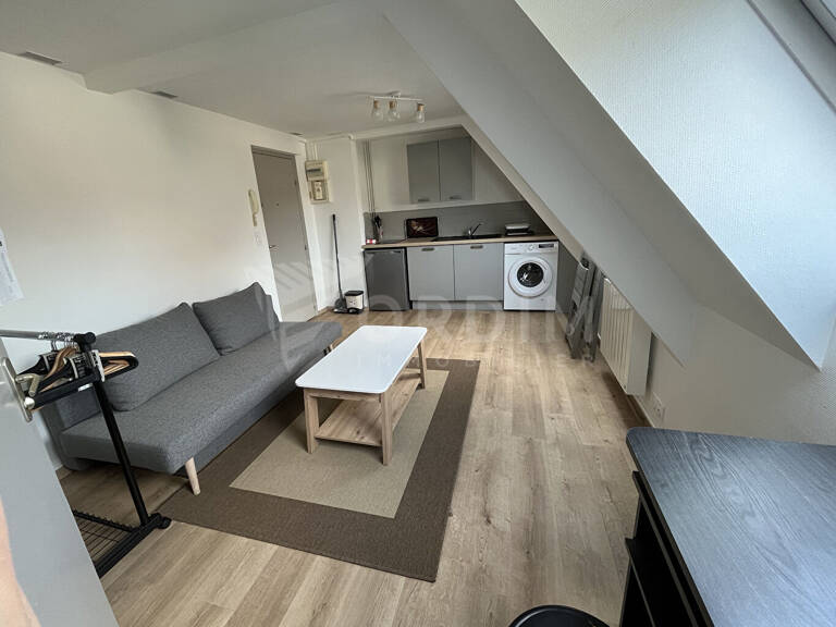 AUXERRE, quartier de la bibliothèque, studio meublé — photo 1