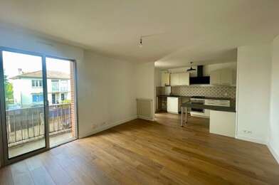 Appartement 3 pièces 755 €