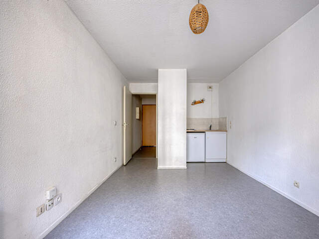 Appartement T1 à vendre - centre-ville de Chambéry — photo du bien