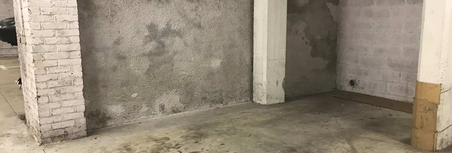 Garage   m² à louer à Rouen (76000)