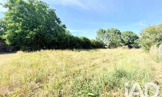 Terrain  816 m² à vendre à Volvic (63530)