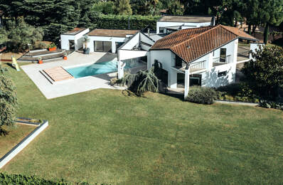 ST CYR AU MT D'OR - Maison d'architecte de 353m2 sur 3000m2 de terrain — photo du bien