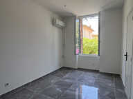 NICE MAGNAN Bas Carlone / Bas Madeleine : Adorable Studette 16m2 rénovée Calme Climatisation Double Vitrage — photo 2