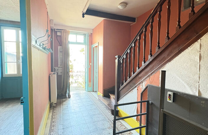 Roanne centre, Maison de ville de 145m2 à rénover — photo 5