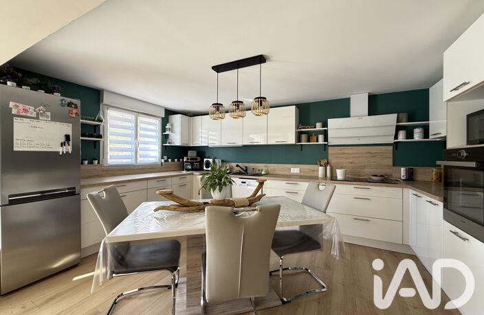 Vente Maison/villa 8 pièces — photo 4