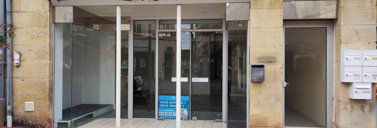 Commerce  66 m² à louer à Loudun (86200)