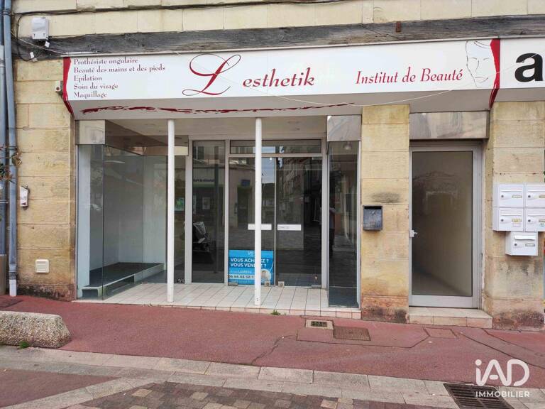 Location Local d'activités 66 m&sup2; — photo 1