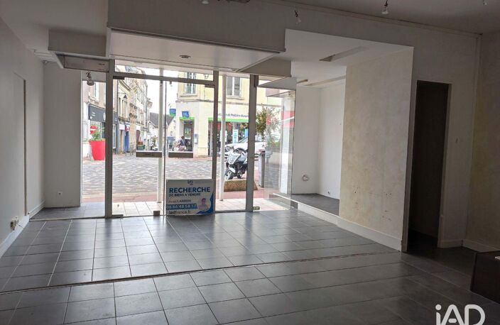 Location Local d'activités 66 m&sup2; — photo 3