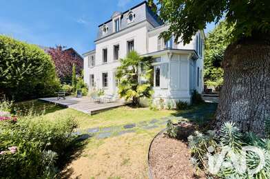 Maison 8 pièces 920000 €