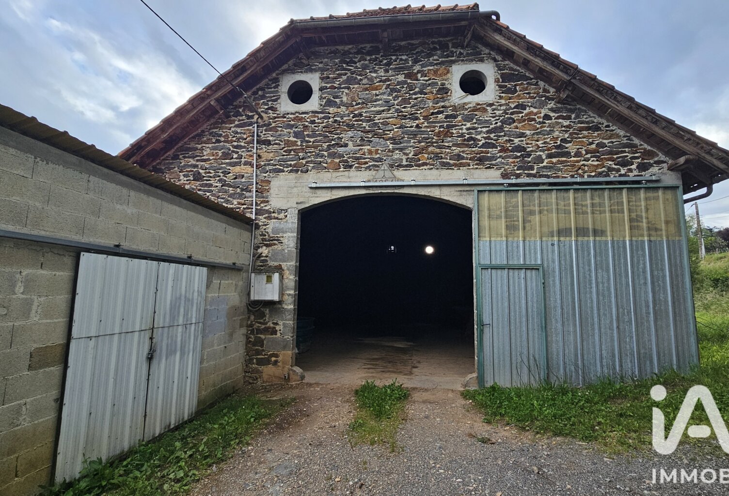 Vente Grange 4 pièces — photo 1