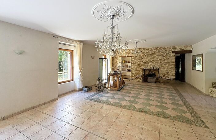 Magnifique corps de ferme + 5,5 hect de terrain — photo 4