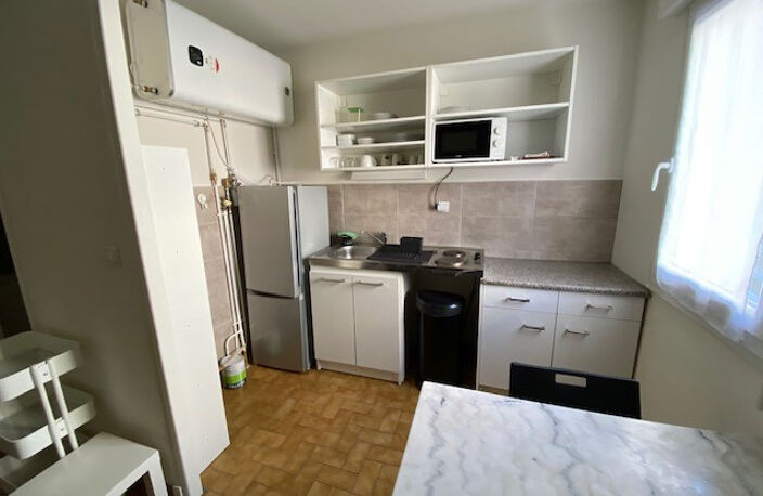 Studio 20 m2 avec parking et cave - Nîmes Centre (Quartier Notre-Dame) — photo 2