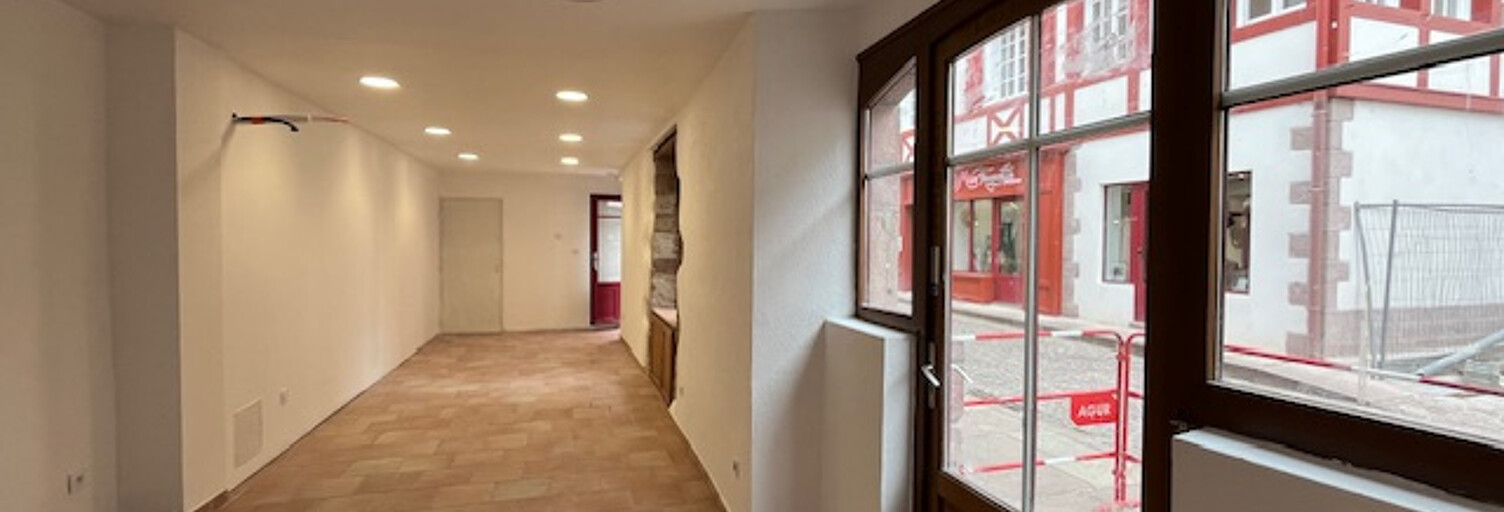 Commerce  34 m² à louer à Saint-Jean-Pied-de-Port (64220)