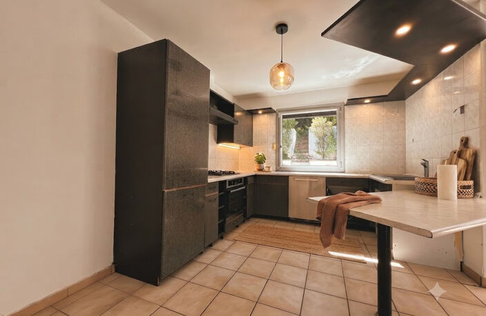 ÉCULLY   Villa avec piscine, studio indépendant et garage XX — photo 3
