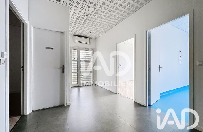 Vente Boutique/Local commercial 80 m&sup2; — photo 2