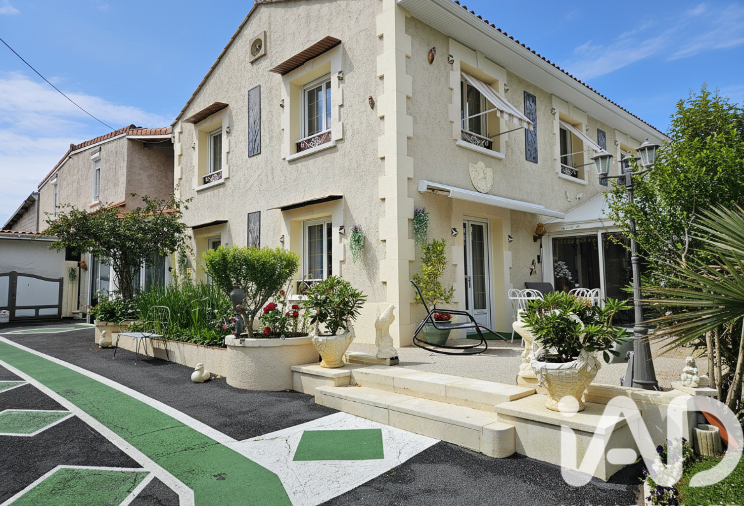 Vente Maison/villa 9 pièces — photo 1